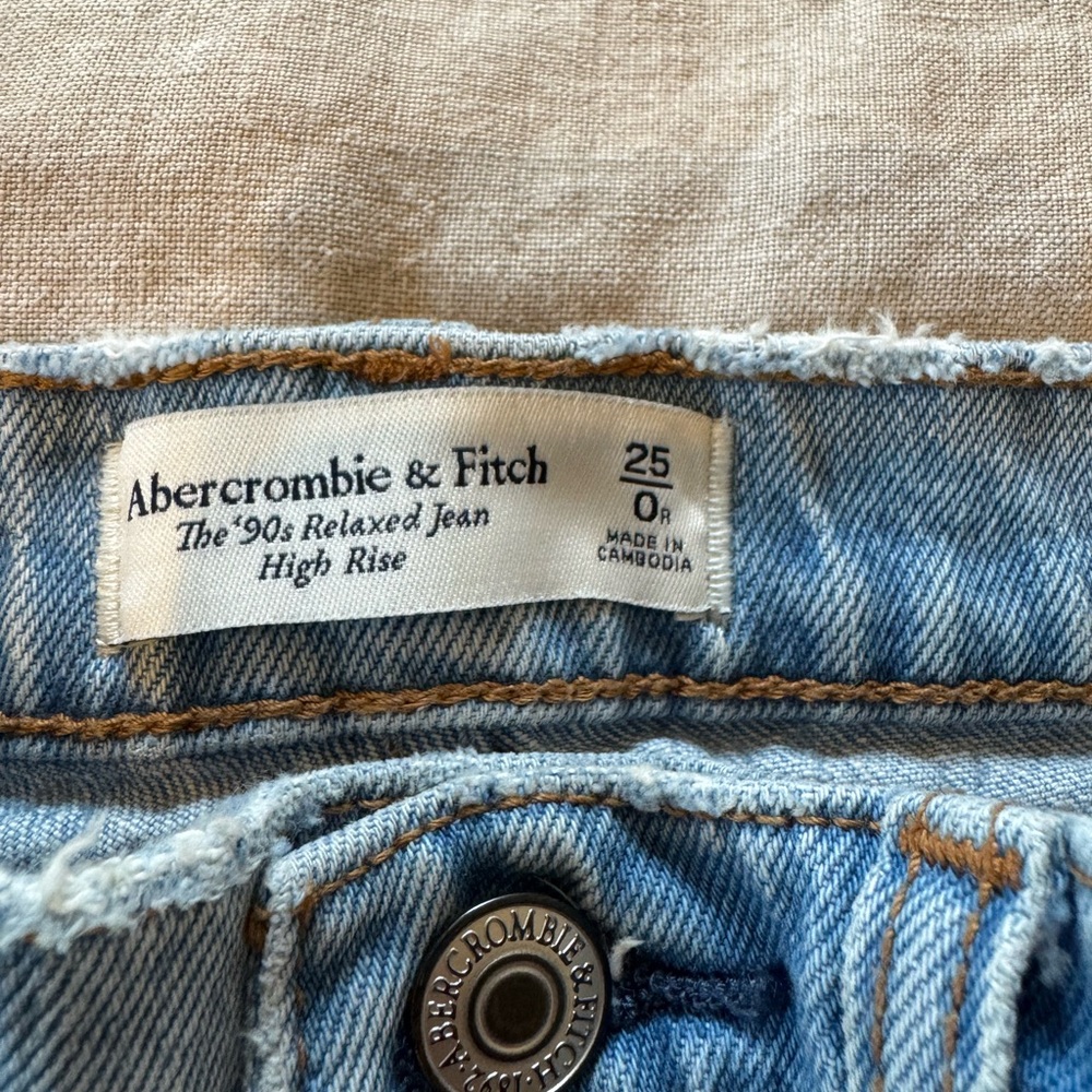Abercrombie & Fitch Light Blue High Rise Jeans Distressed